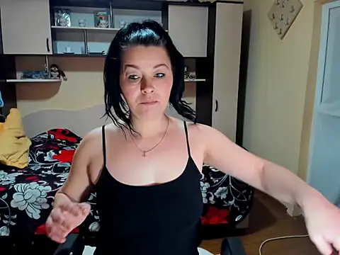 Snapshot of Soffy_Skye chatting on 03-10-26, 06:18 Soffy Skye online show from 03-10-26, 06:18