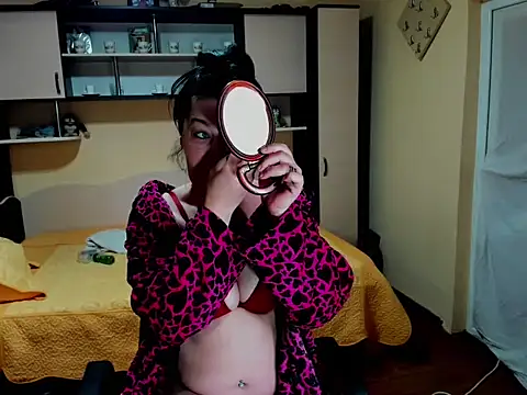 Snapshot of Soffy_Skye chatting on 03-15-26, 06:52 Soffy Skye online show from 03-15-26, 06:52