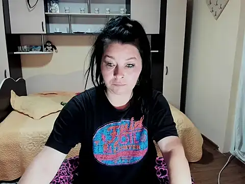 Soffy Skye online show from 05-06-26, 04:52