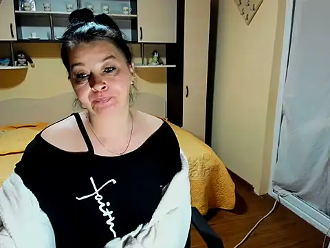 Soffy Skye online show from 05-09-26, 04:28