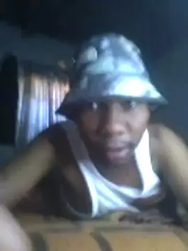 Snapshot of Freelly chatting on 05-19-26, 07:26 Freelly online show from 05-19-26, 07:26