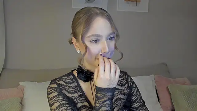 Stefa Evans online show from 10-06-25, 05:32