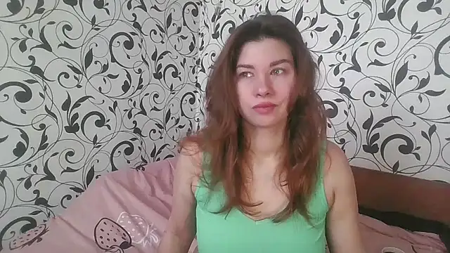 YourEmilie online show from 01-12-26, 10:42