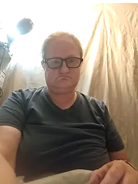 lindamarie  online show from 09-26-25, 05:39