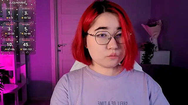 Sexy Peachy online show from 09-18-25, 07:10