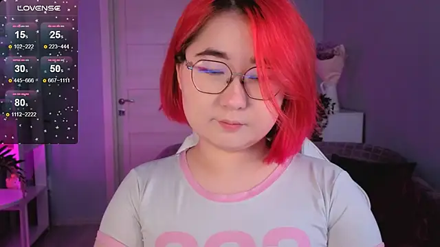Sexy Peachy online show from 09-22-25, 06:59