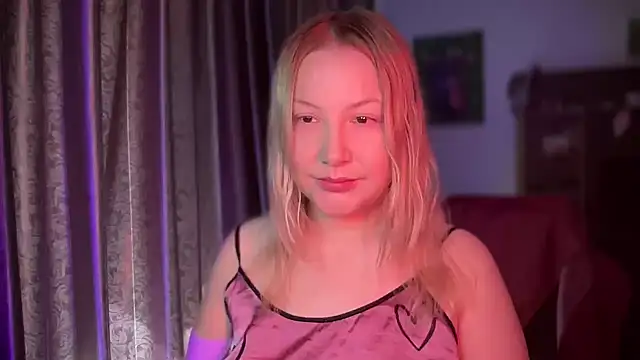 BikiHellena online show from 04-03-26, 08:01