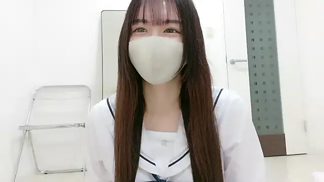  Mia land  online show from 12-19-25, 01:18