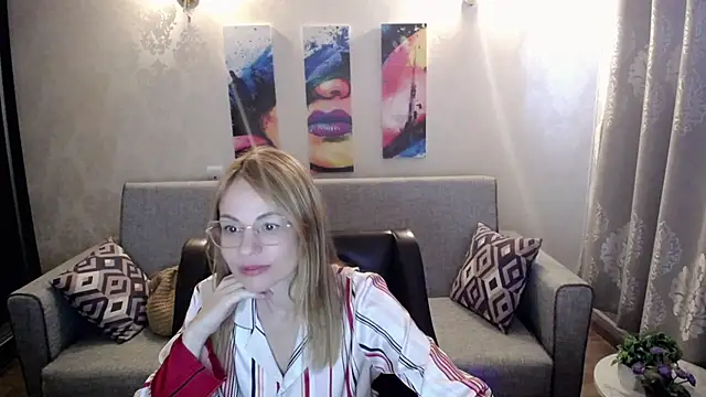 Snapshot of shy_hot_cat chatting on 09-11-25, 12:05 shy hot cat online show from 09-11-25, 12:05