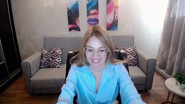 Snapshot of shy_hot_cat chatting on 09-18-25, 08:49 shy hot cat online show from 09-18-25, 08:49