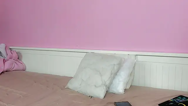 AcidTears online show from 10-18-25, 06:48