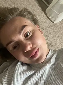 MartaLuna  online show from 09-29-25, 08:02