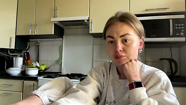 MartaLuna  online show from 05-01-26, 01:59
