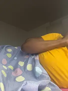 Snapshot of douceebene chatting on 10-13-25, 08:09 douceebene online show from 10-13-25, 08:09