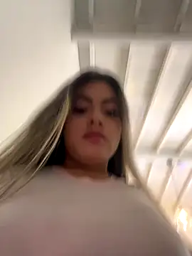 Snapshot of MayaMoanXXX chatting on 10-29-25, 02:30 MayaMoanXXX online show from 10-29-25, 02:30