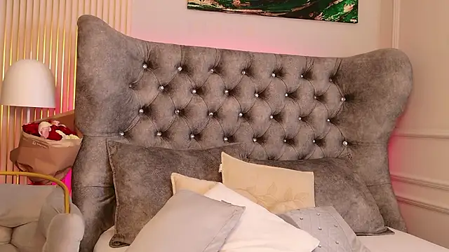 Snapshot of MeganXDesire chatting on 02-17-26, 05:26 MeganXDesire online show from 02-17-26, 05:26