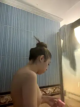 kimmy vegga2 online show from 10-28-25, 03:14