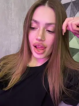 Snapshot of Elizabeth_Tay chatting on 03-17-26, 06:33 Elizabeth Tay online show from 03-17-26, 06:33