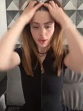 Snapshot of Elizabeth_Tay chatting on 03-19-26, 01:26 Elizabeth Tay online show from 03-19-26, 01:26