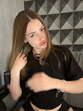 Snapshot of Elizabeth_Tay chatting on 03-23-26, 08:51 Elizabeth Tay online show from 03-23-26, 08:51