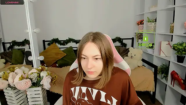 Elma Lily online show from 12-22-25, 07:27