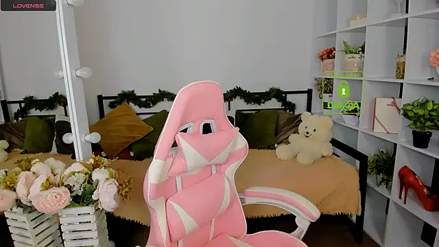 Elma Lily online show from 12-23-25, 07:28