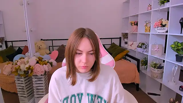 Elma Lily online show from 02-10-26, 07:45