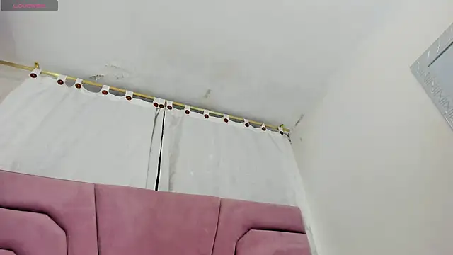 miajhonsonx online show from 05-08-26, 02:44
