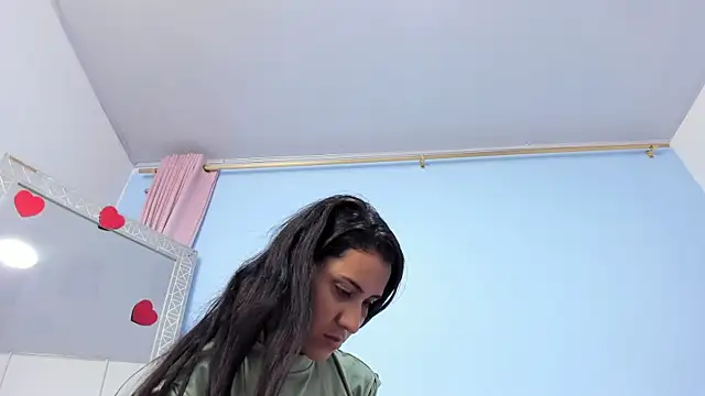 miajhonsonx online show from 06-18-26, 01:37