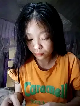 Snapshot of Phuoc_xx chatting on 12-22-25, 05:04 Phuoc xx online show from 12-22-25, 05:04