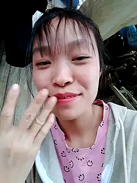 Snapshot of Phuoc_xx chatting on 02-19-26, 08:10 Phuoc xx online show from 02-19-26, 08:10