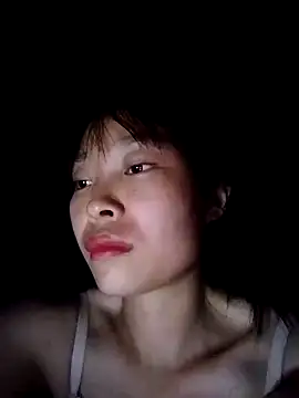 Snapshot of Phuoc_xx chatting on 04-15-26, 02:46 Phuoc xx online show from 04-15-26, 02:46