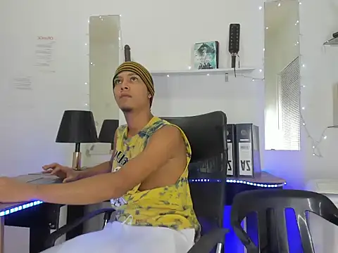 xxKamadevaxx online show from 05-07-26, 12:21