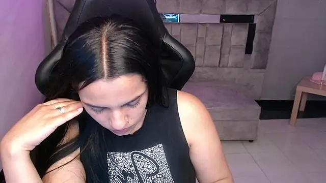 Mialover v online show from 10-02-25, 01:18