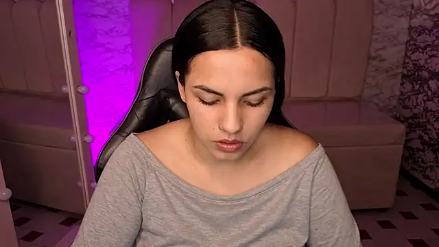 Mialover v online show from 10-06-25, 08:06