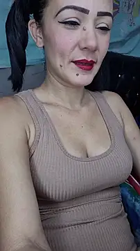 Lhia  online show from 01-18-26, 05:39