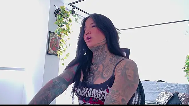 Unatatuada online show from 09-30-25, 06:35