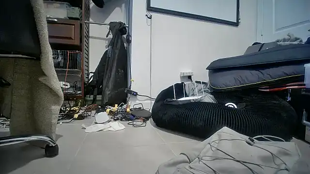 jasoncali305 online show from 11-10-25, 10:03