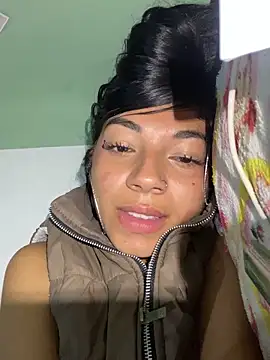Snapshot of Lesly777_ chatting on 09-20-25, 02:34 Lesly777 online show from 09-20-25, 02:34