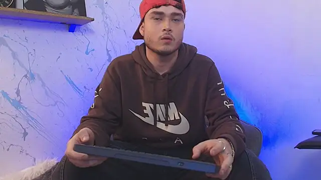 SALVATORE MULLER1 online show from 10-25-25, 01:57