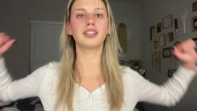 AnnGrayson online show from 11-03-25, 02:24