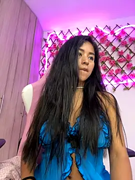 RaquelOficial online show from 10-16-25, 08:21