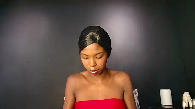 CamilaaSaenz online show from 10-11-25, 11:53