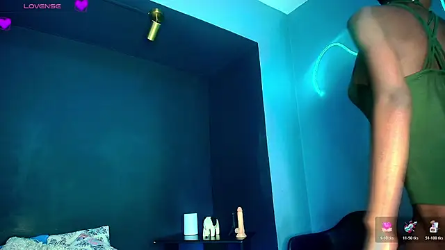 CamilaaSaenz online show from 10-20-25, 12:27