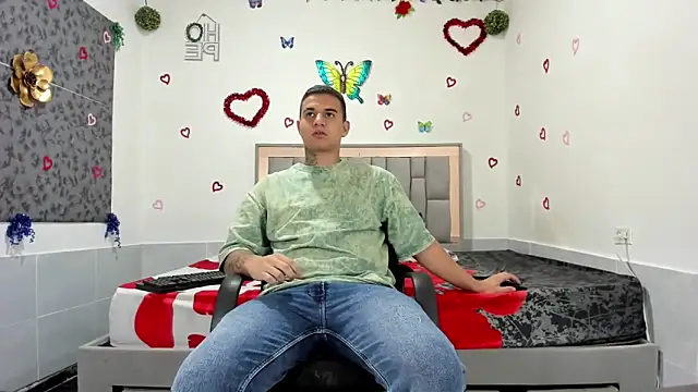 Alejokeler online show from 09-19-25, 03:52