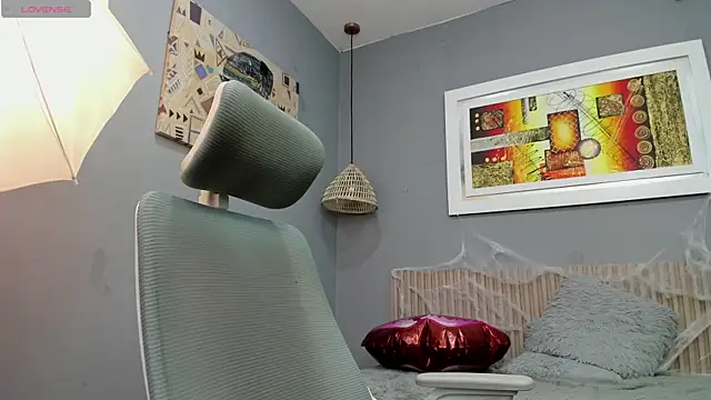 eva sk online show from 10-13-25, 12:05