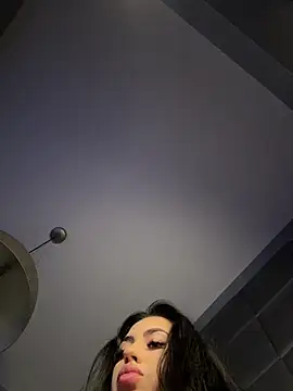 Andrestarr online show from 06-18-26, 06:01