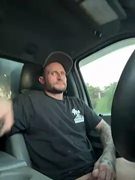 Snapshot of skip69xxx chatting on 12-05-25, 12:41 skip69xxx online show from 12-05-25, 12:41