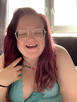 Snapshot of AmberBliss-X chatting on 10-08-25, 10:02 AmberBliss-X online show from 10-08-25, 10:02