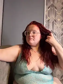 Snapshot of AmberBliss-X chatting on 10-28-25, 07:38 AmberBliss-X online show from 10-28-25, 07:38